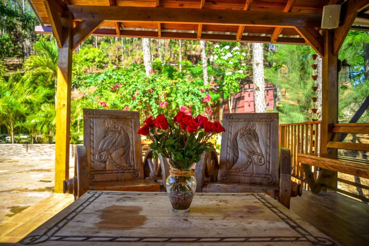 Rancho Tierra Alta Hotel Jarabacoa Exterior photo
